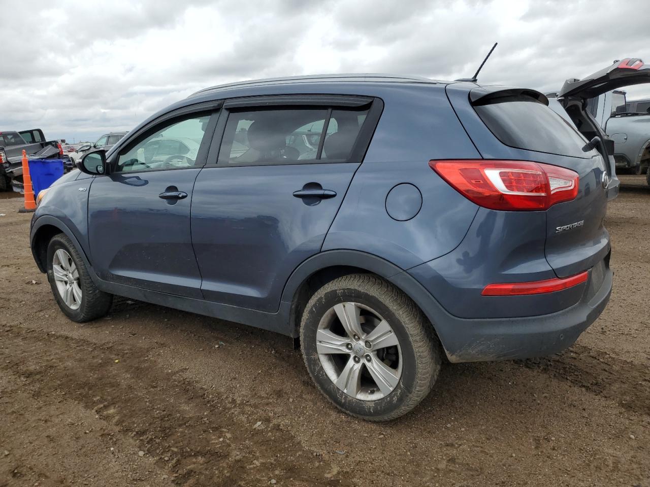 KIA SPORTAGE LX