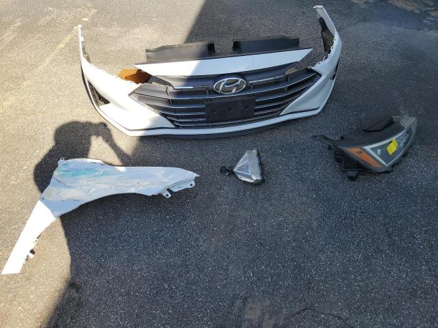 2020 HYUNDAI ELANTRA SE 5NPD84LF5LH555633