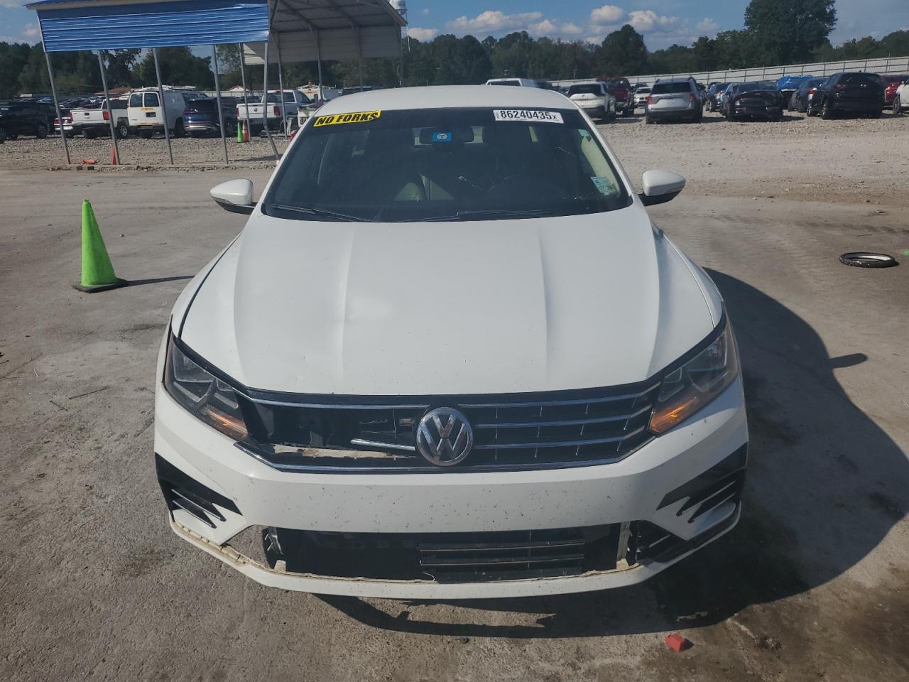 VOLKSWAGEN PASSAT R-LINE