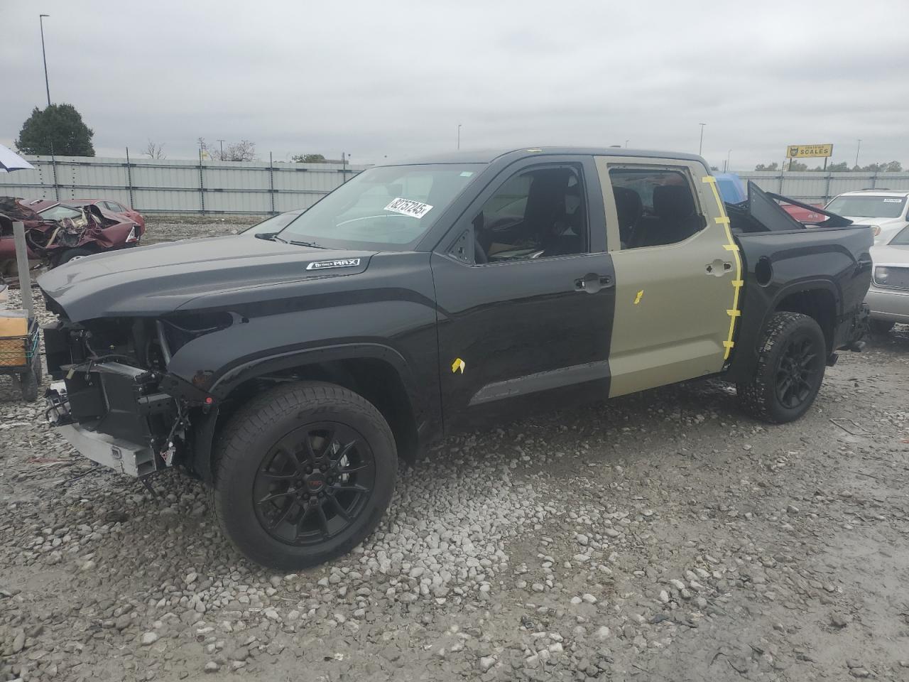 TOYOTA TUNDRA CREWMAX LIMITED