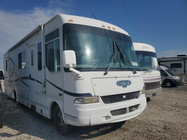 Global Auto Auctions: 2002 WORKHORSE CUSTOM CHASSIS MOTORHOME
