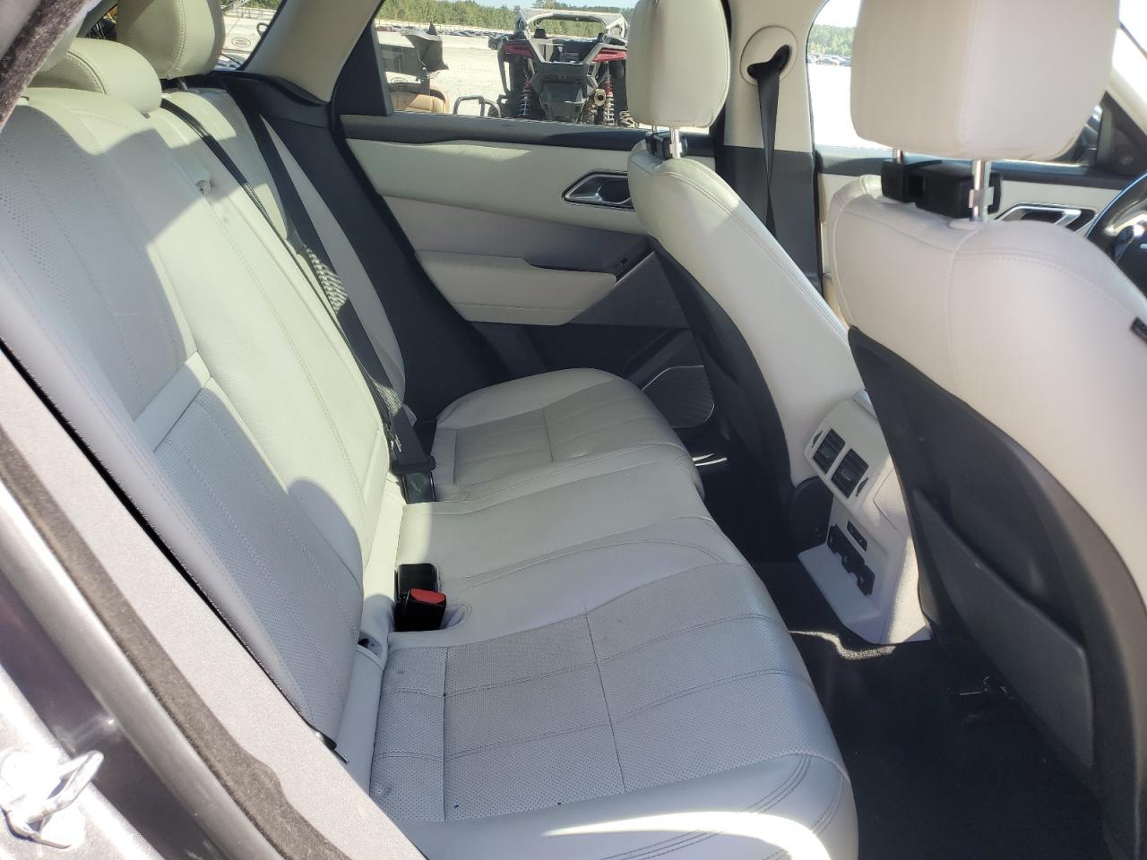 LAND ROVER RANGE ROVER R-DYNAMIC SE