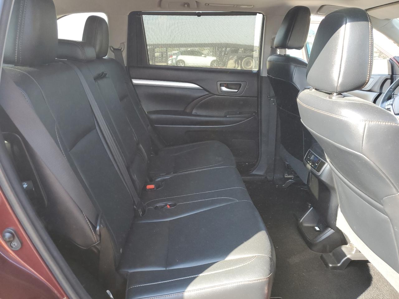 TOYOTA HIGHLANDER XLE