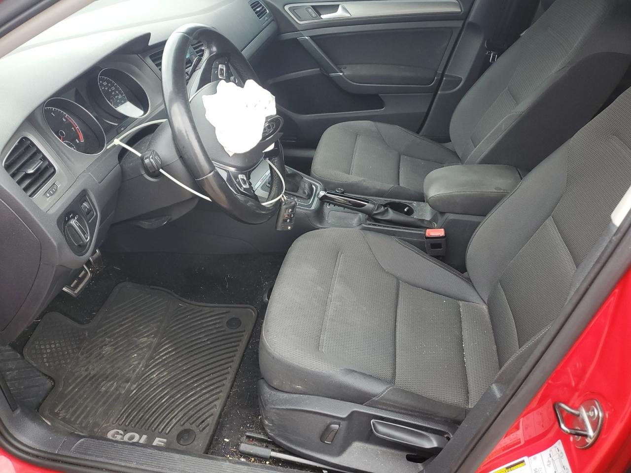 VOLKSWAGEN GOLF SPORTSVAN S