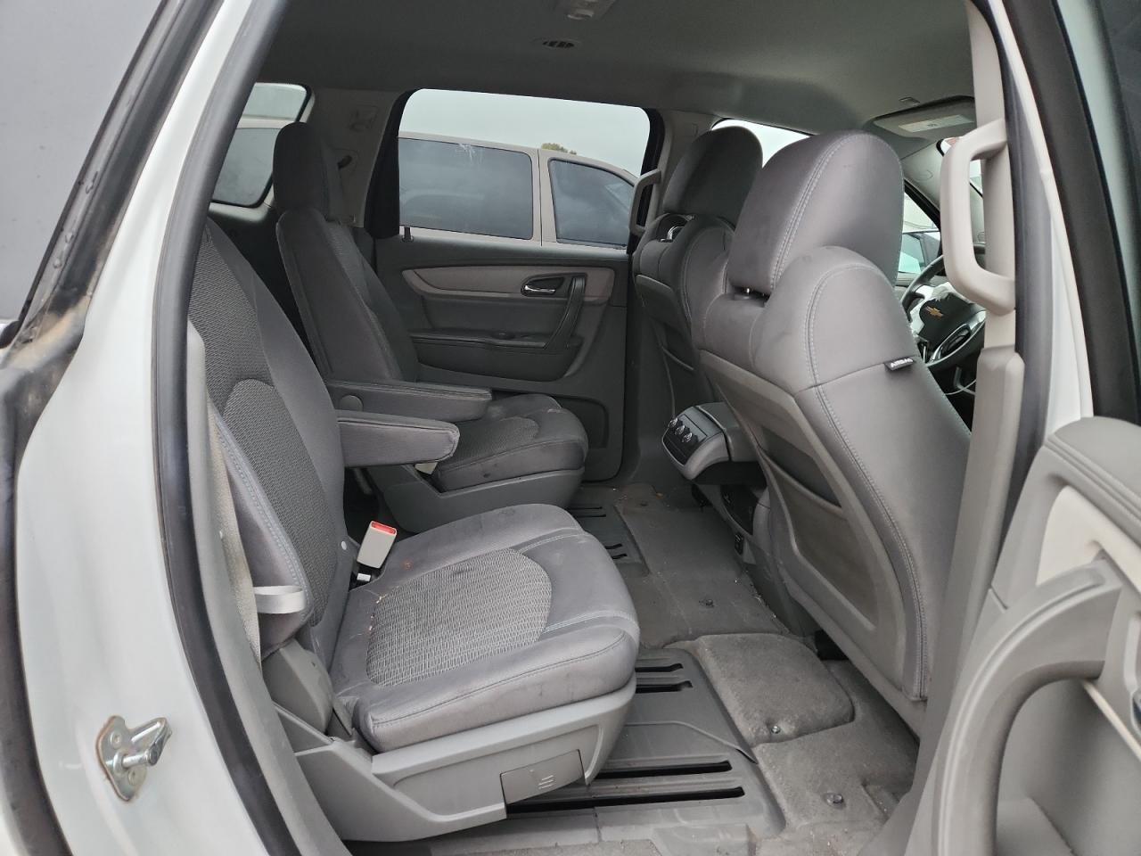 CHEVROLET TRAVERSE LT