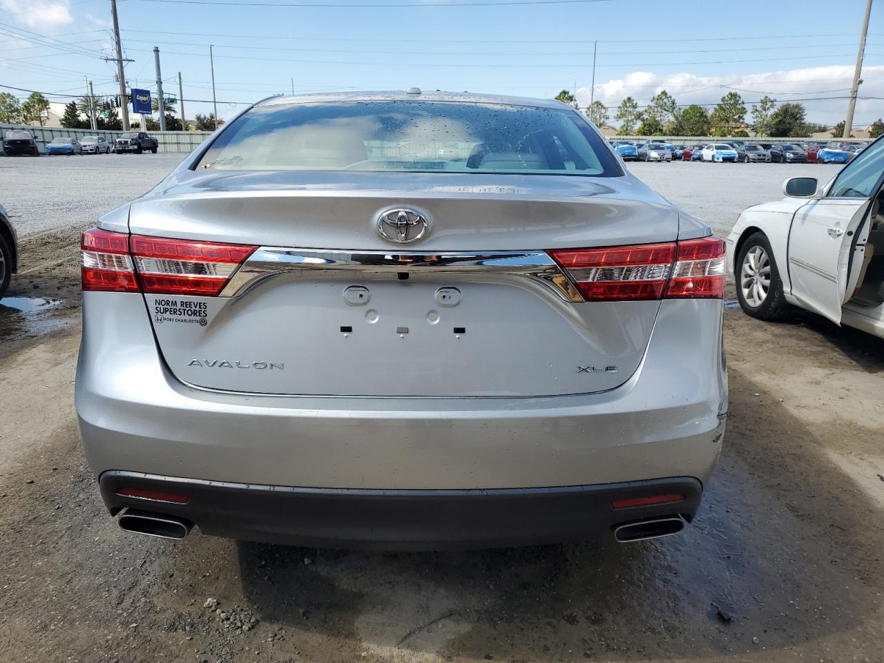 TOYOTA AVALON XLE