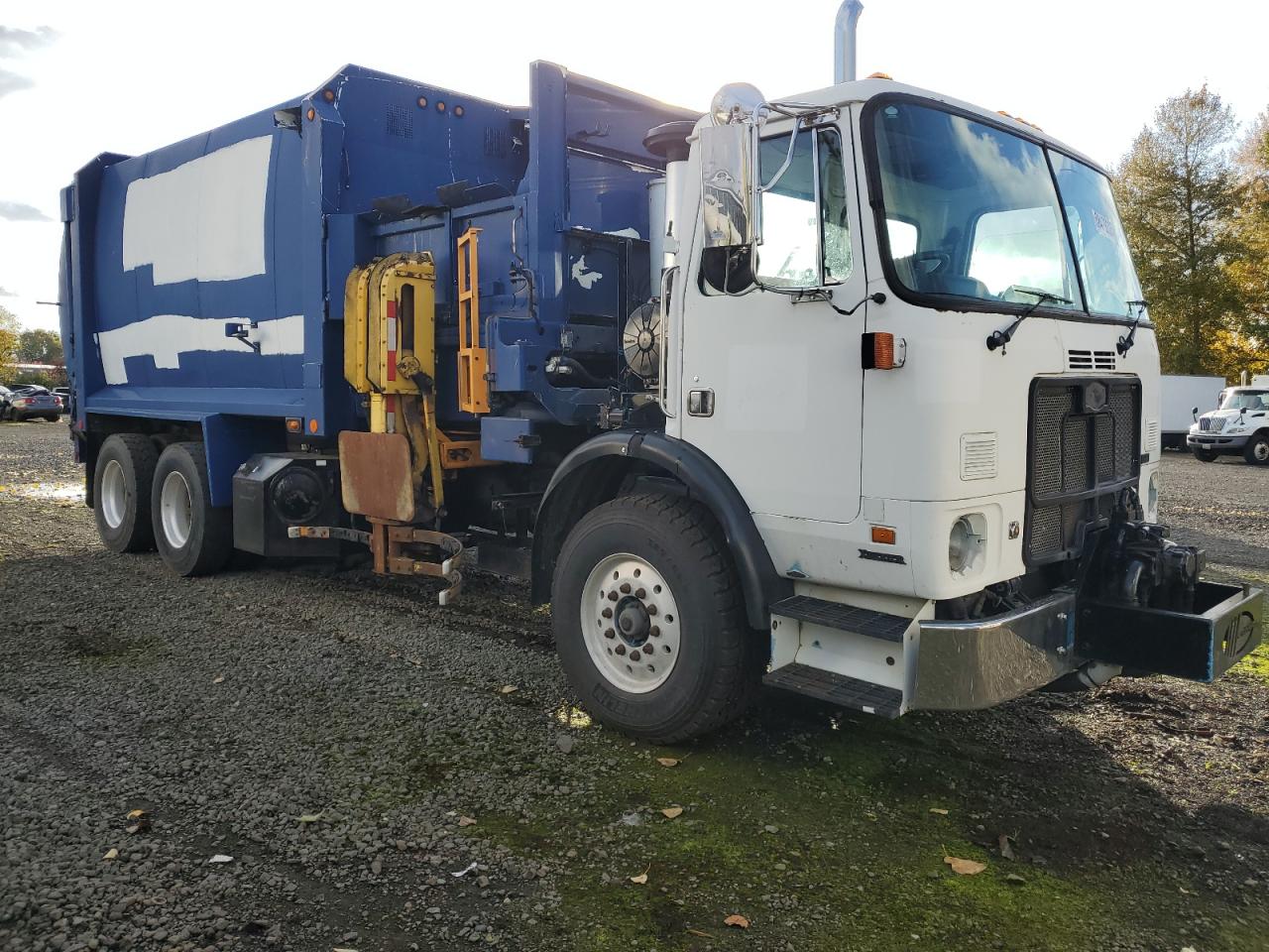 Lot #3283859438 2007 AUTOCAR LLC XPEDITOR W