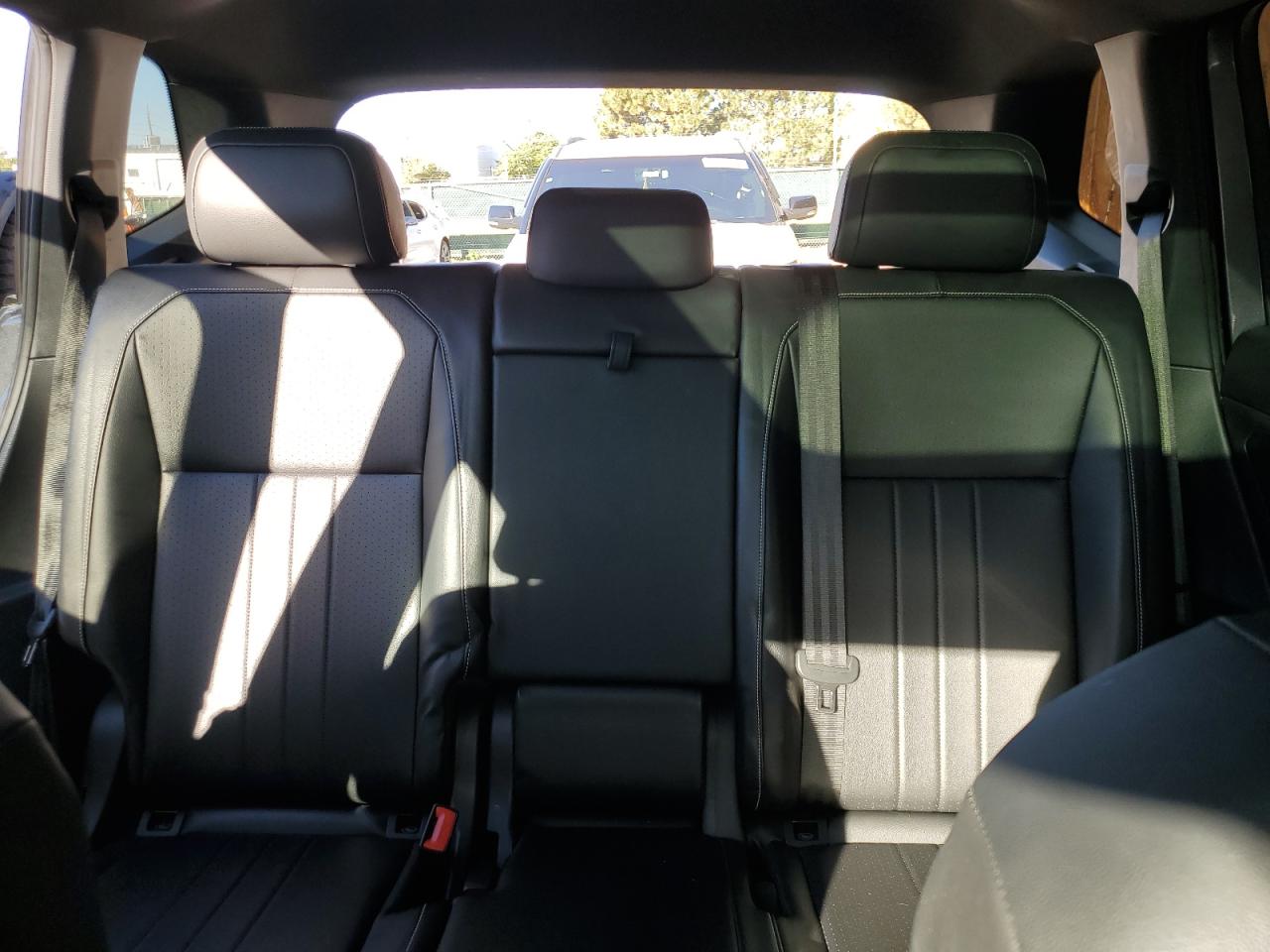 VOLKSWAGEN TIGUAN SE R-LINE BLACK