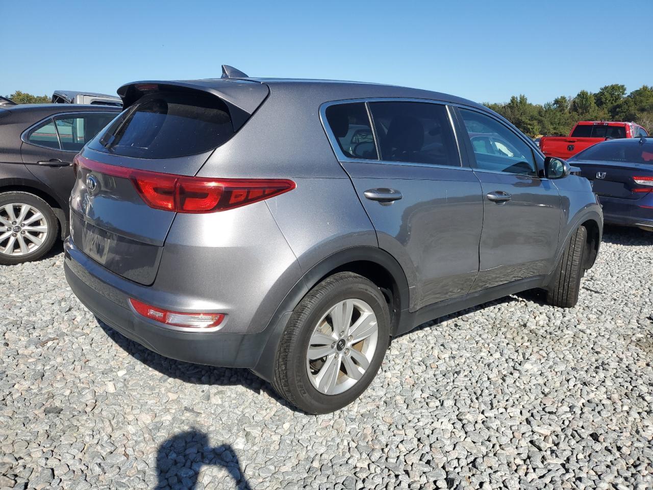 KIA SPORTAGE LX