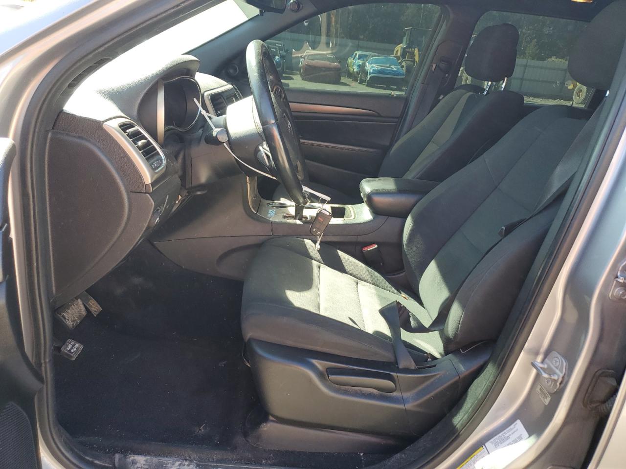 JEEP GRAND CHEROKEE LAREDO