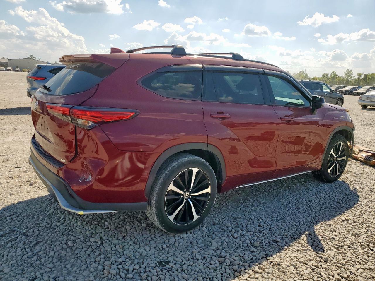 TOYOTA HIGHLANDER XSE