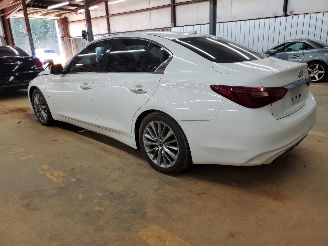 INFINITI Q50 LUXE
