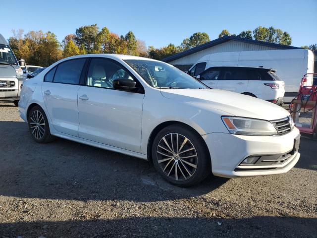 2016 VOLKSWAGEN JETTA SPOR - 3VWD17AJ4GM217053