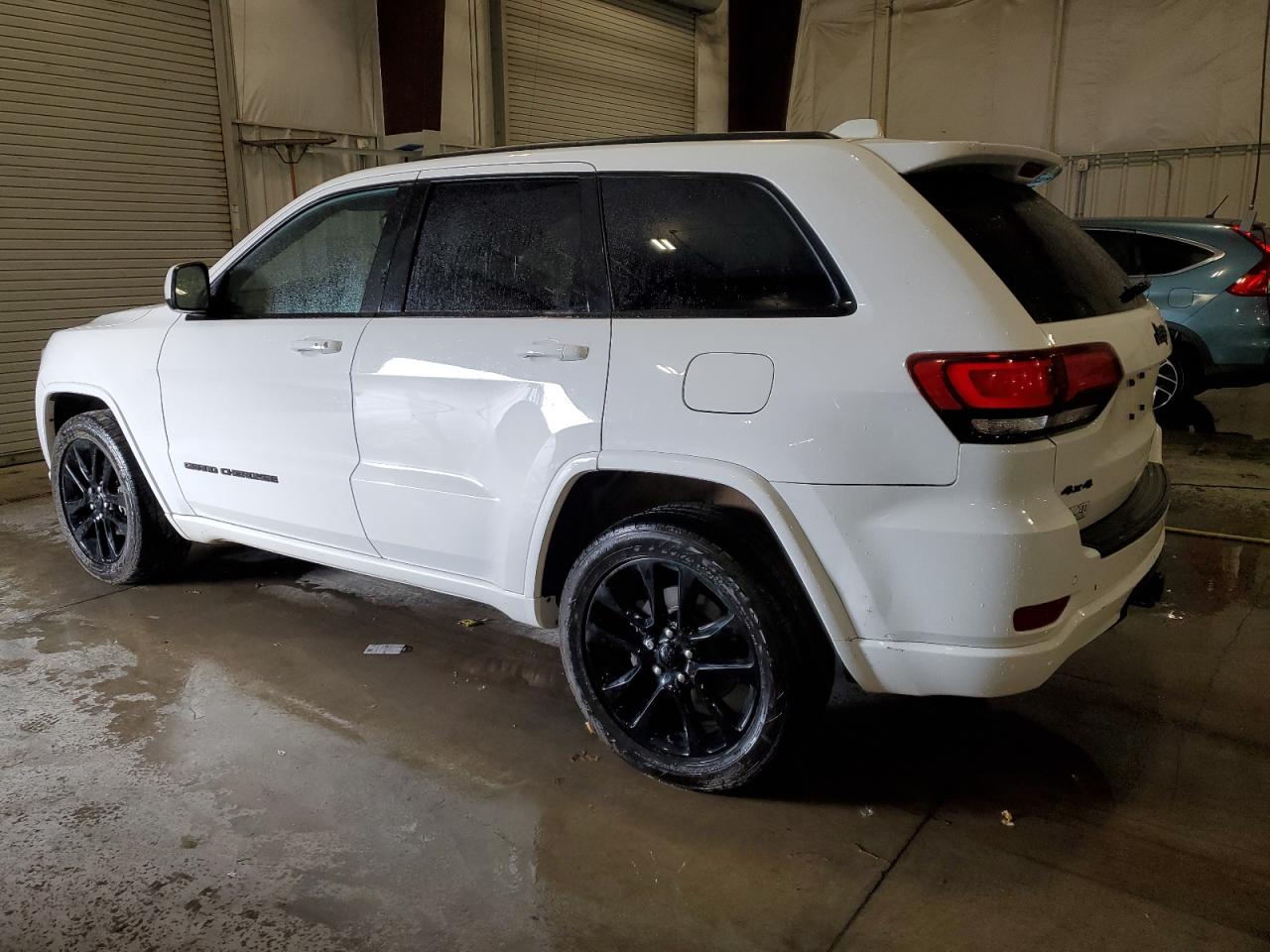 JEEP GRAND CHEROKEE LAREDO