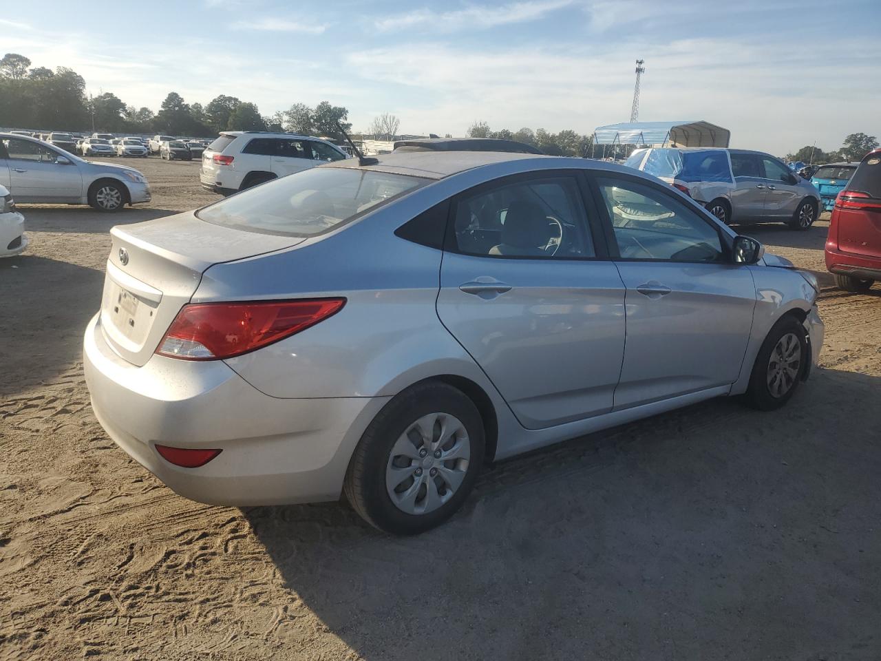 HYUNDAI ACCENT SE