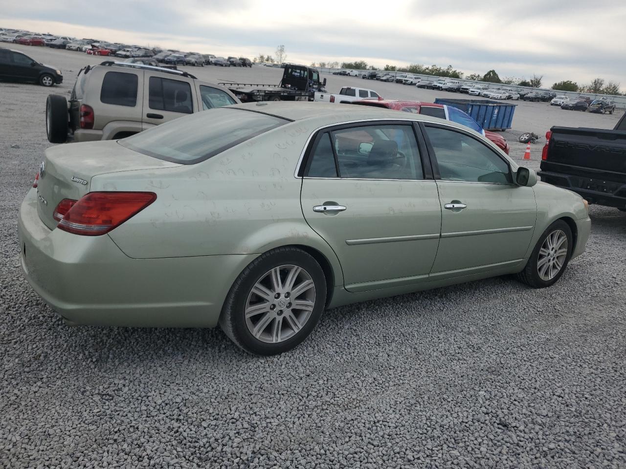 Lot #3282621060 2009 TOYOTA AVALON XL