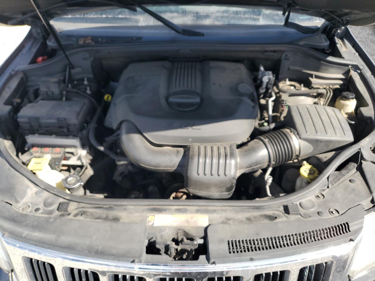 JEEP GRAND CHEROKEE LAREDO