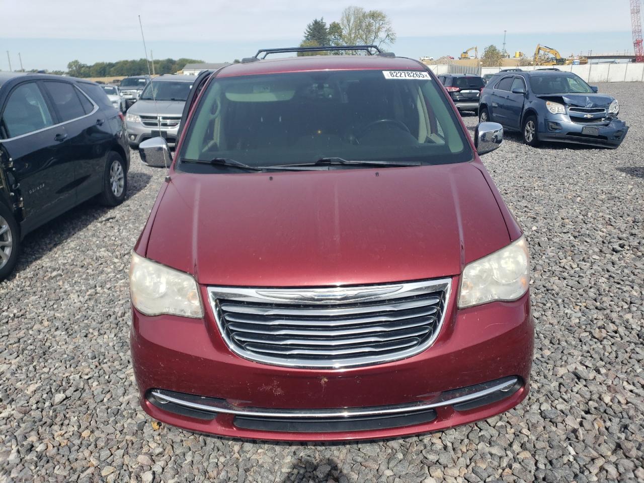 CHRYSLER TOWN & COUNTRY TOURING L
