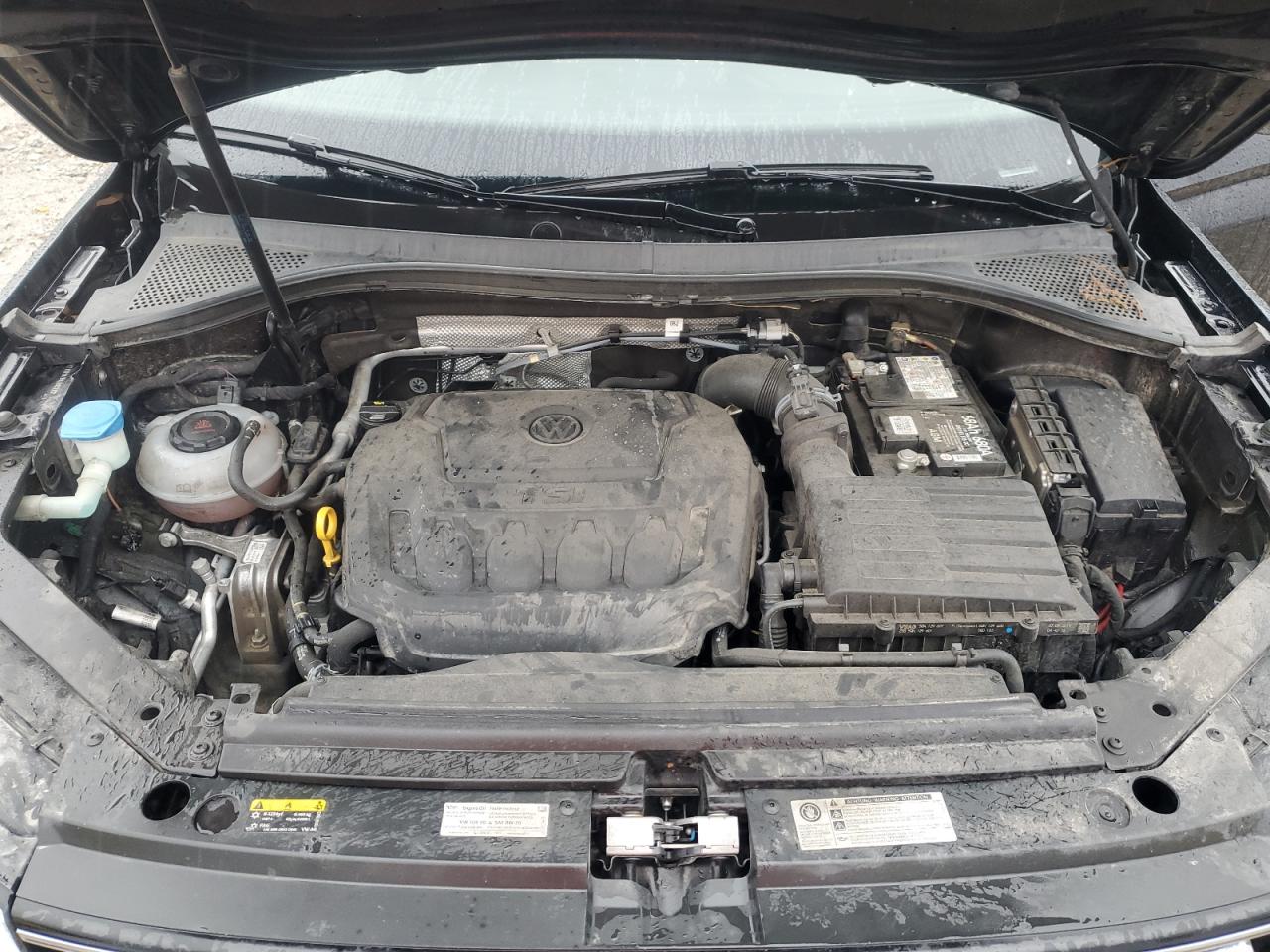 VOLKSWAGEN TIGUAN SE