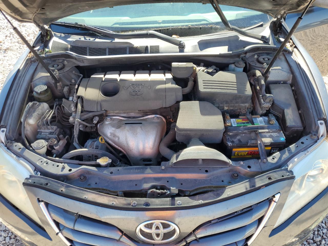 TOYOTA CAMRY BASE