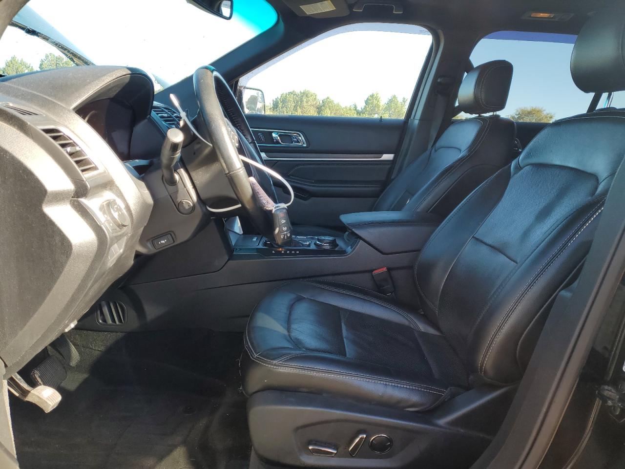 FORD EXPLORER LIMITED