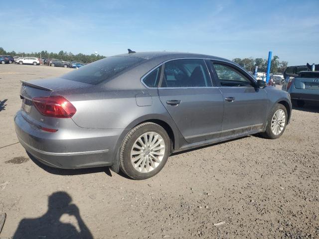 2017 VOLKSWAGEN PASSAT SE 1VWBT7A38HC043350