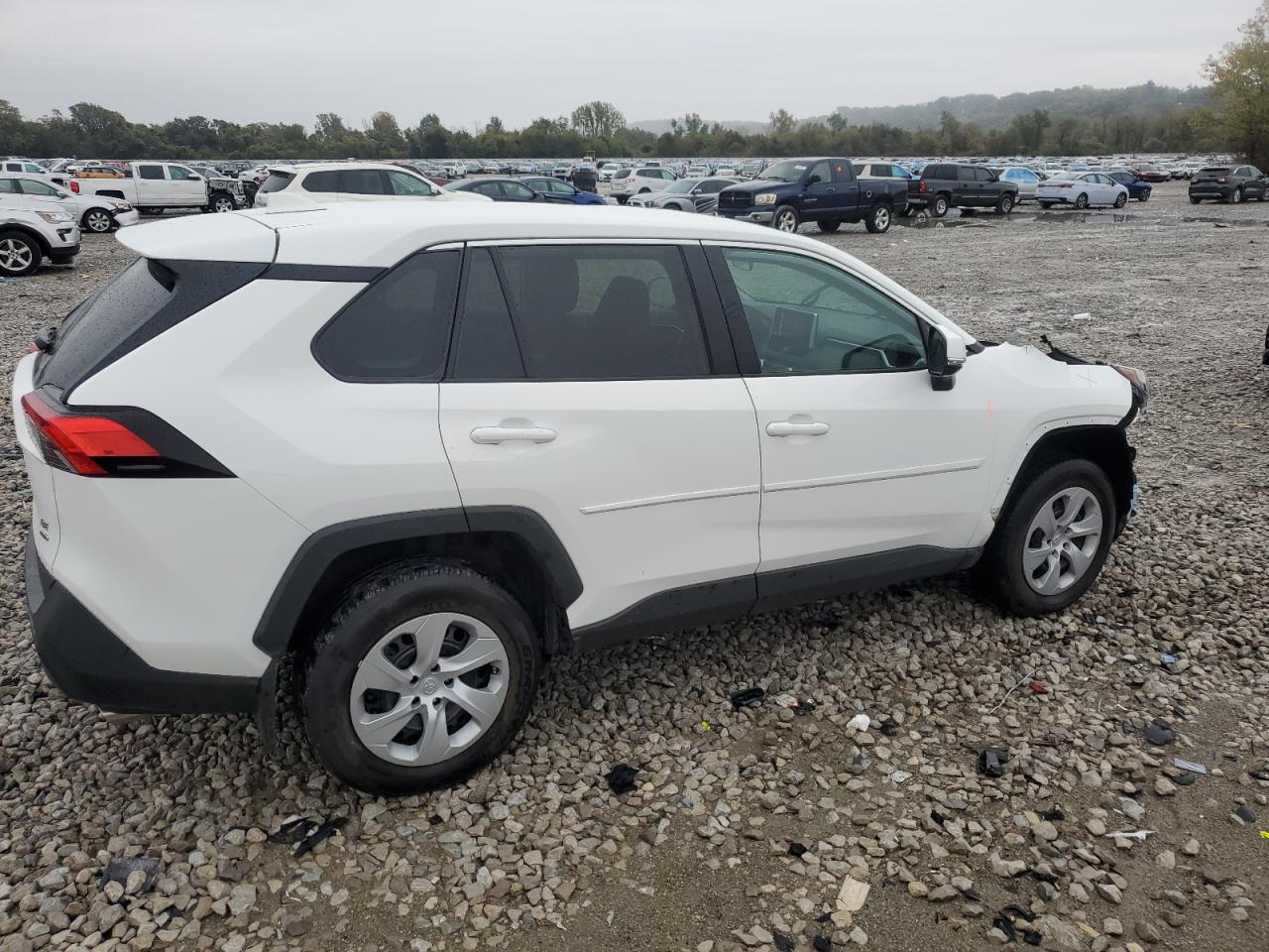 TOYOTA RAV4 LE