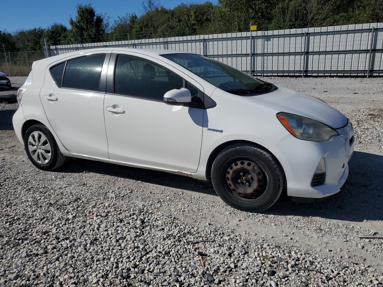 TOYOTA PRIUS C