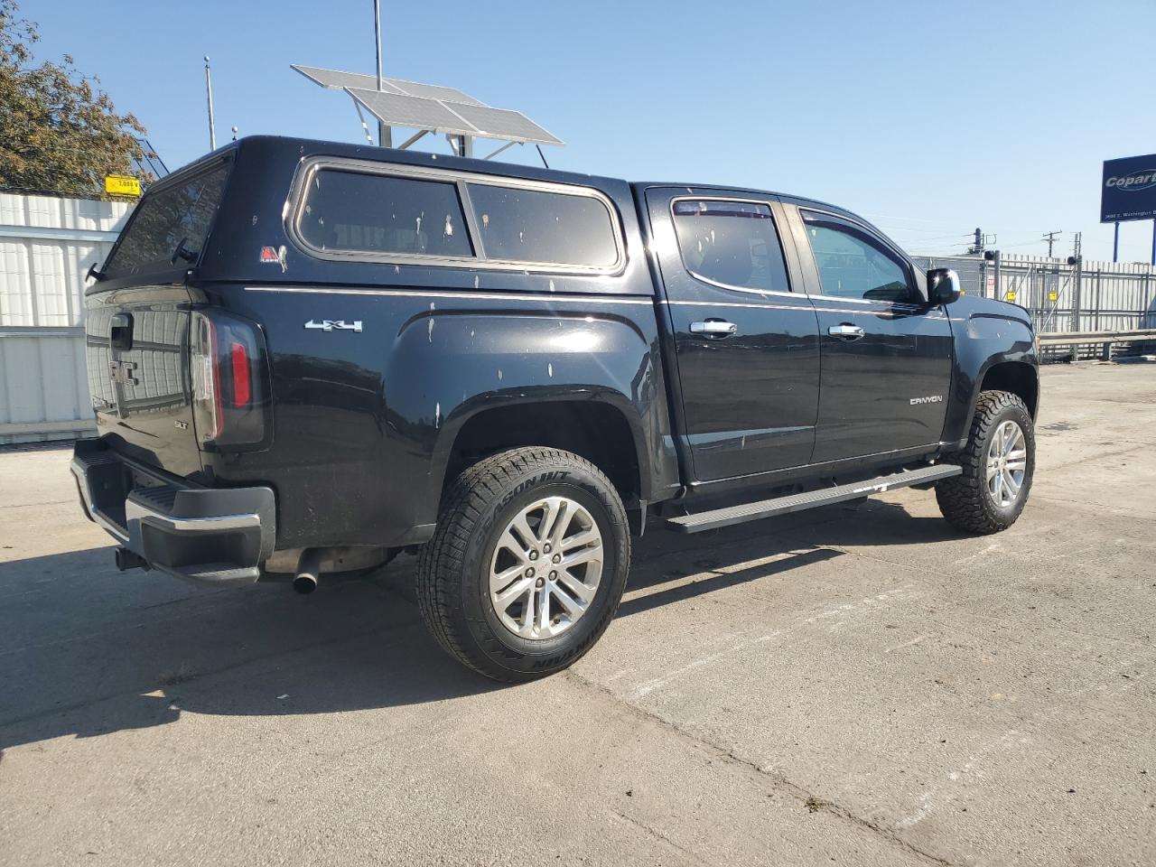 GMC CANYON SLT