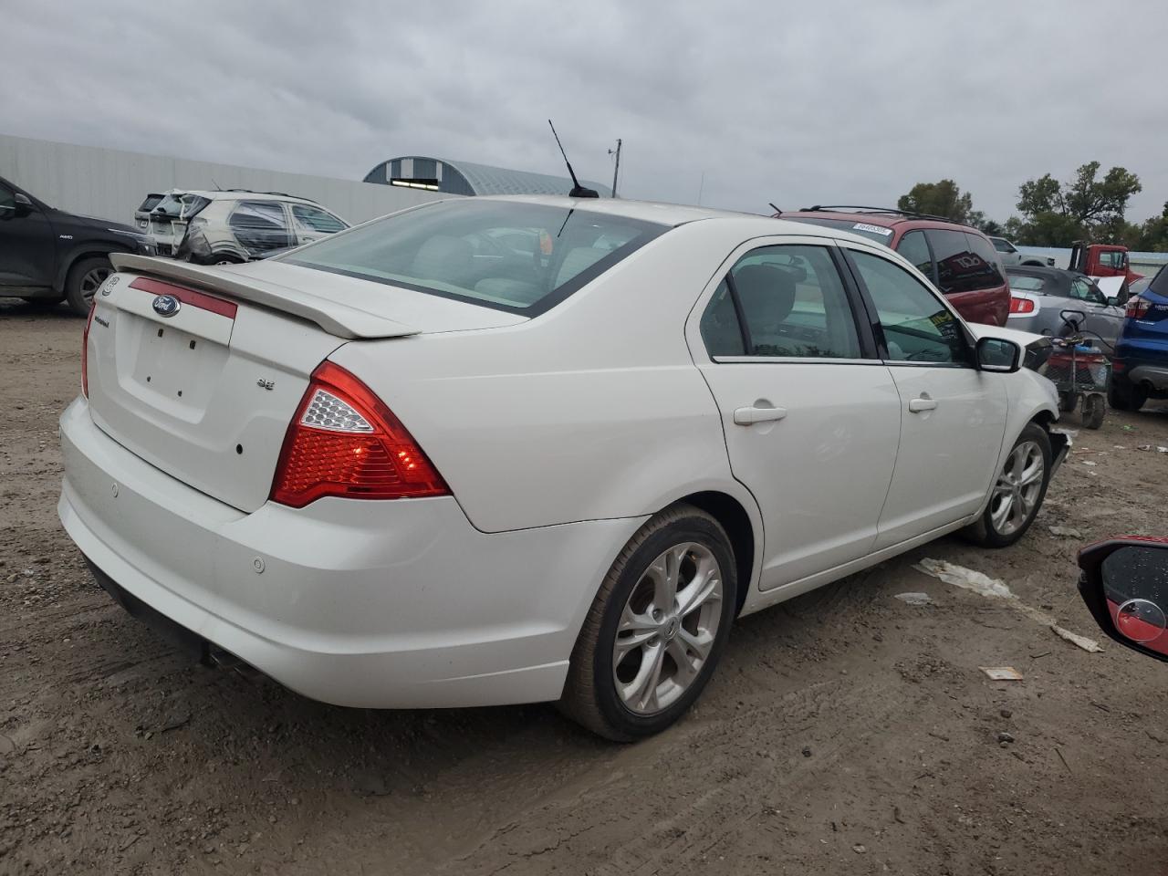 FORD FUSION SE