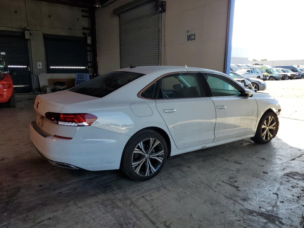VOLKSWAGEN PASSAT SE