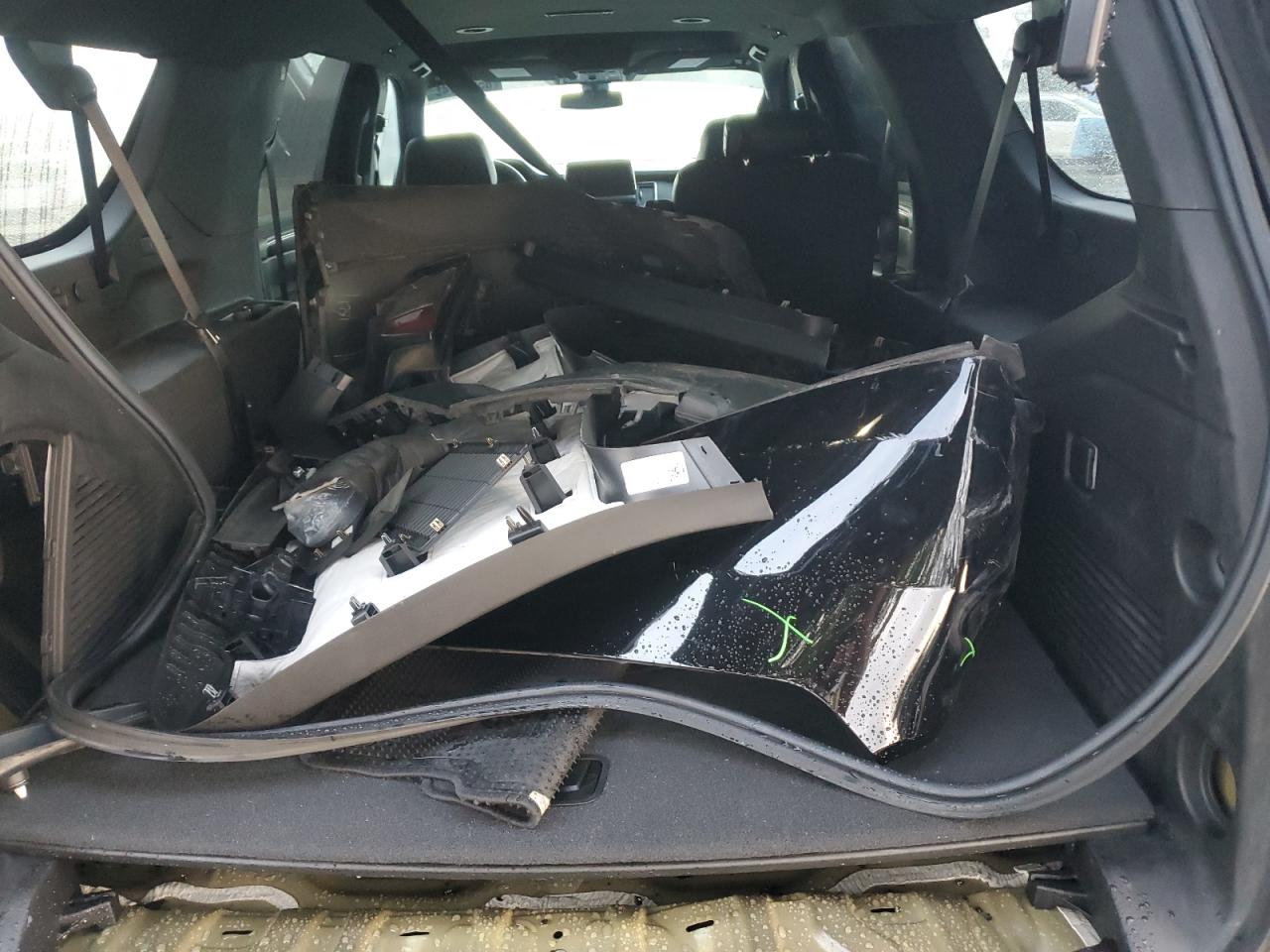 CHEVROLET SUBURBAN C1500 LT