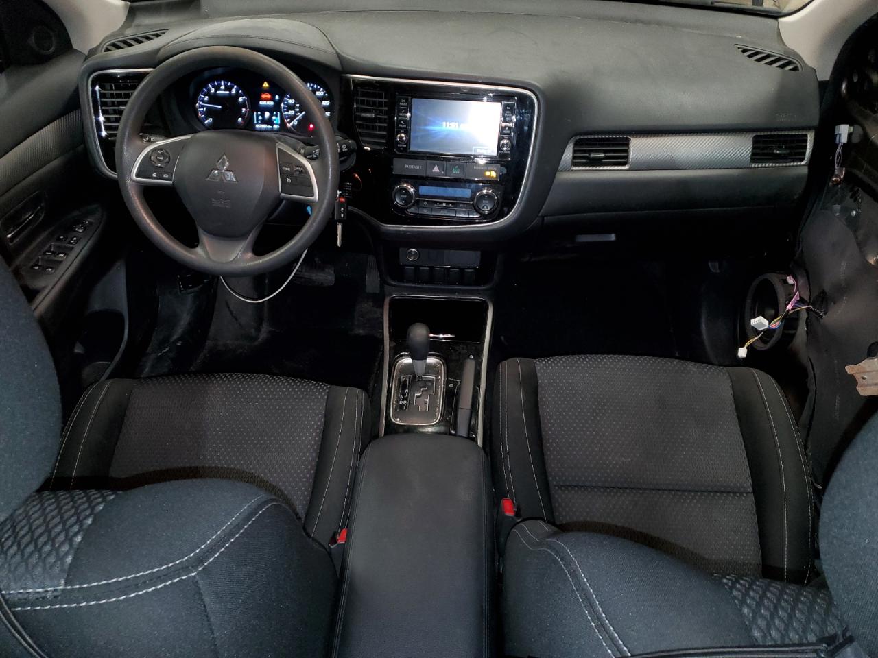 MITSUBISHI OUTLANDER ES