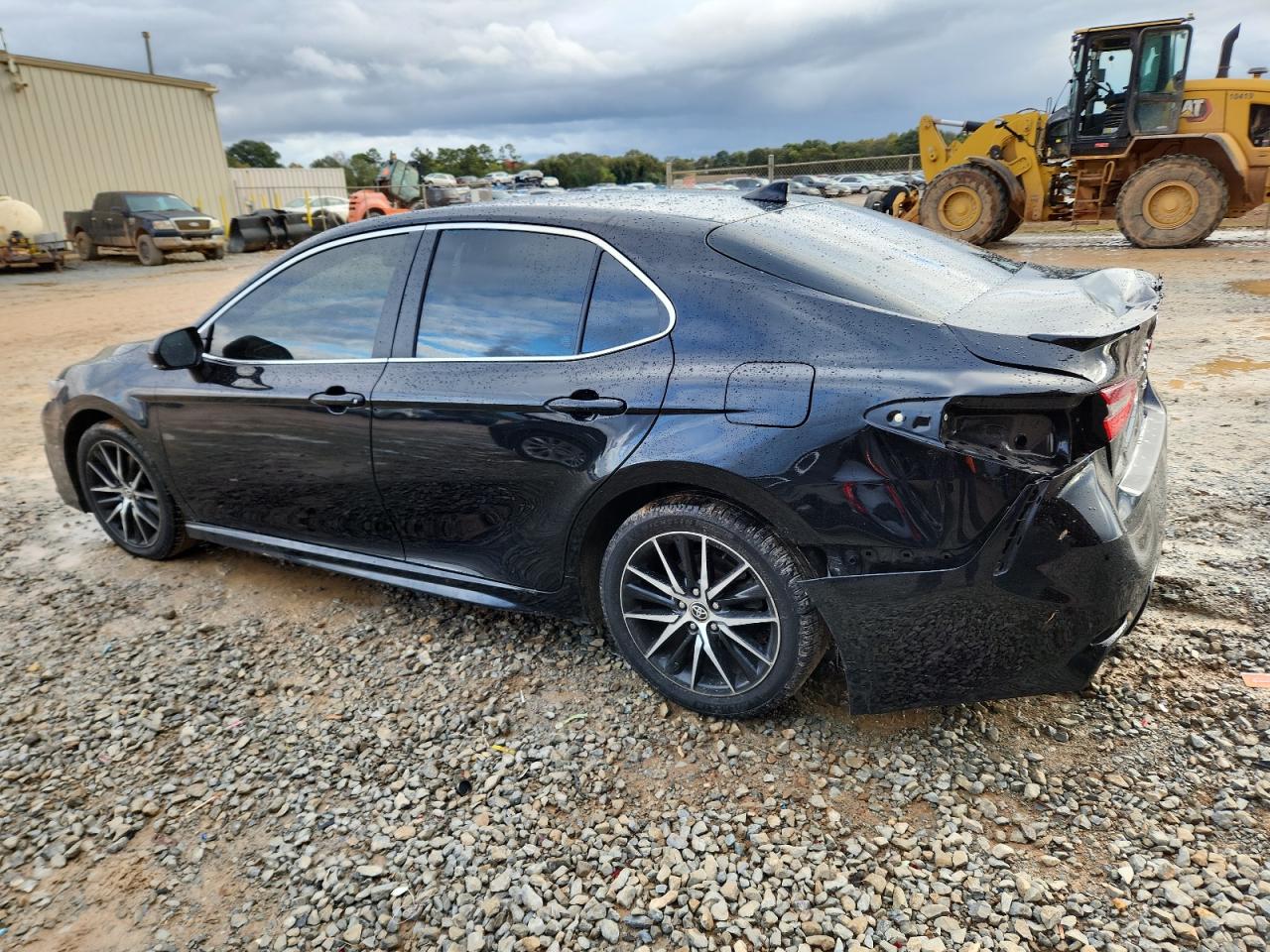 TOYOTA CAMRY SE NIGHT SHADE