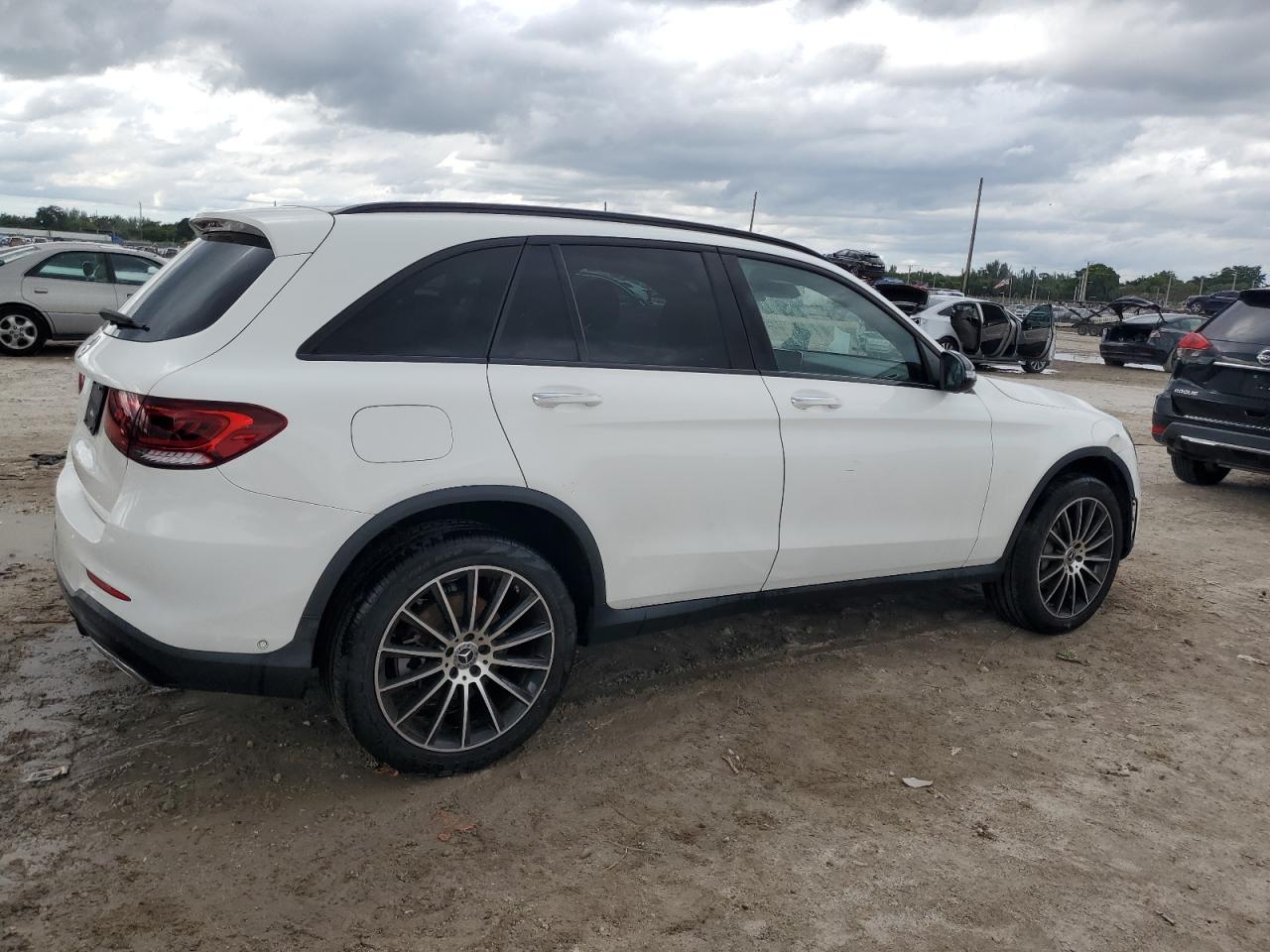 MERCEDES-BENZ GLC-CLASS 300