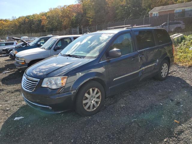 Global Auto Auctions: 2013 CHRYSLER TOWN & COU