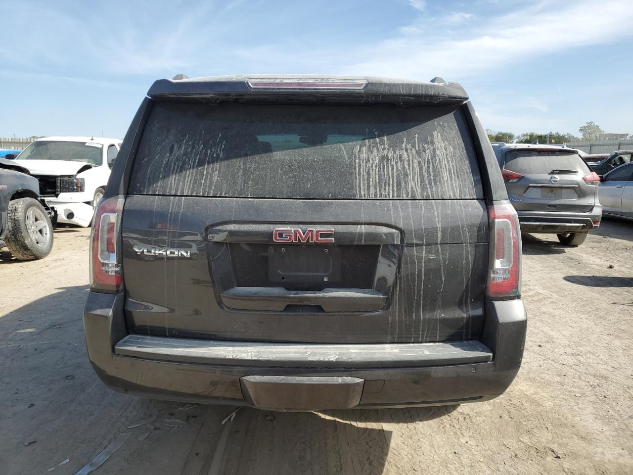 GMC YUKON SLT