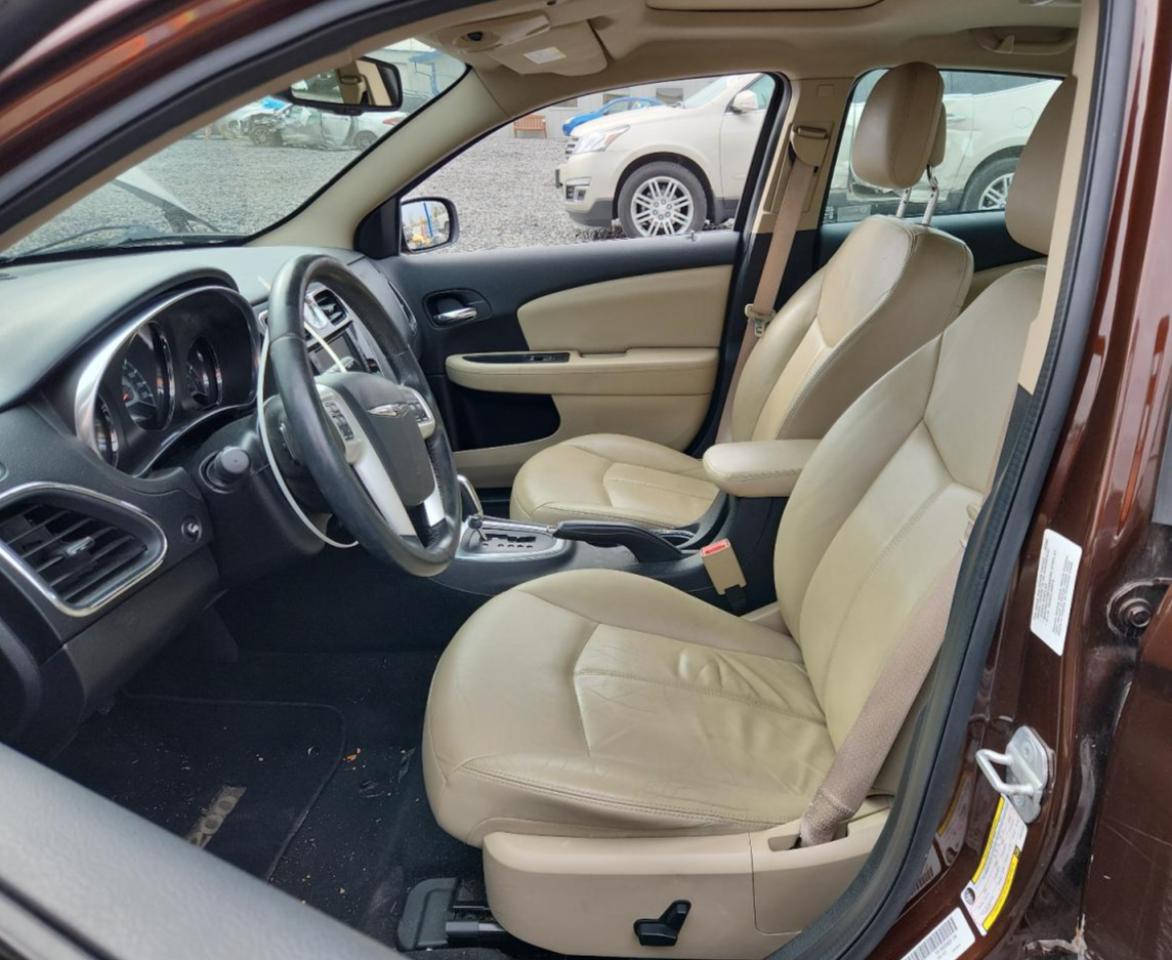 CHRYSLER 200 LIMITED