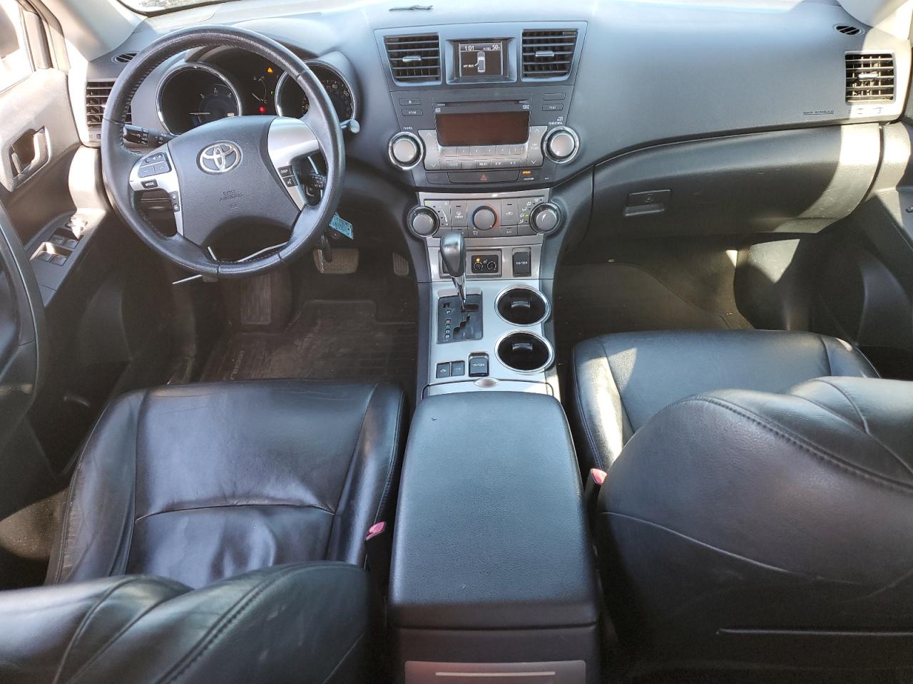 TOYOTA HIGHLANDER HYBRID