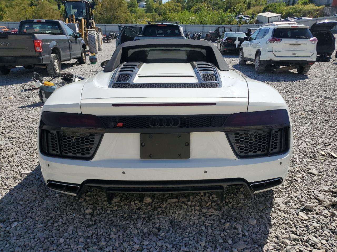 AUDI R8 SPYDER