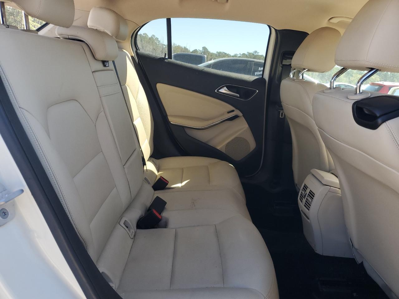 MERCEDES-BENZ GLA-CLASS 250 4MATIC