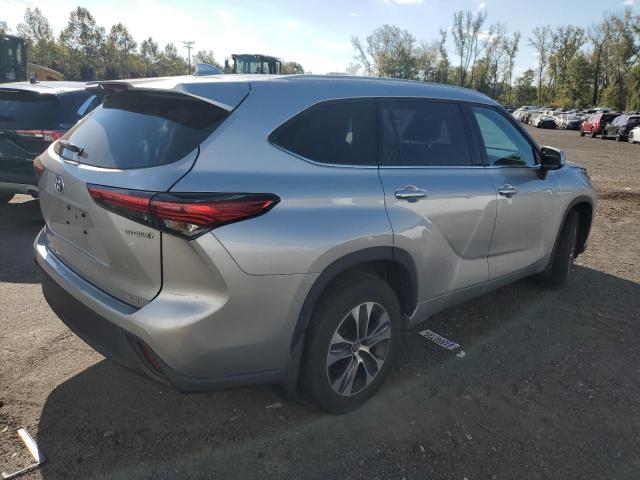 2022 TOYOTA HIGHLANDER HYBRID XLE 5TDGBRCH4NS558971