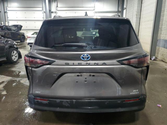 2024 TOYOTA SIENNA XLE #3273927817