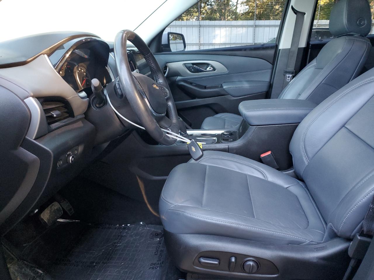 CHEVROLET TRAVERSE LT