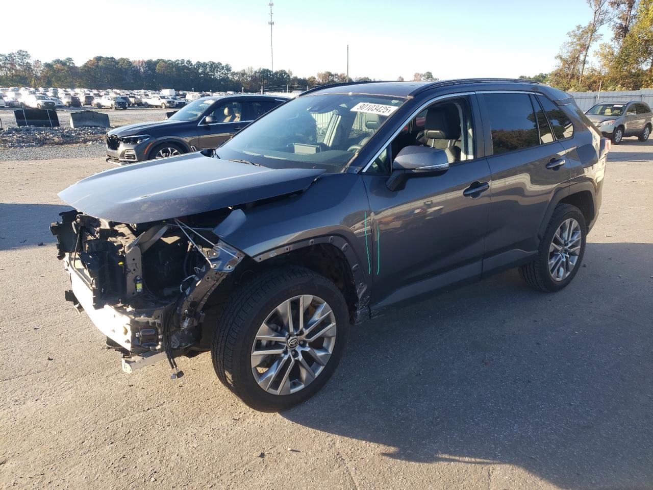 TOYOTA RAV4 XLE PREMIUM