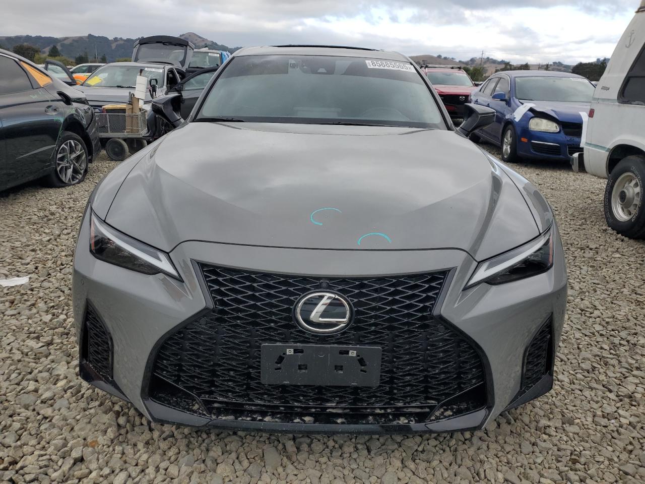 LEXUS IS 350 F SPORT DESIGN