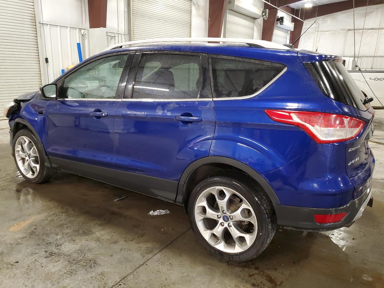 FORD ESCAPE TITANIUM