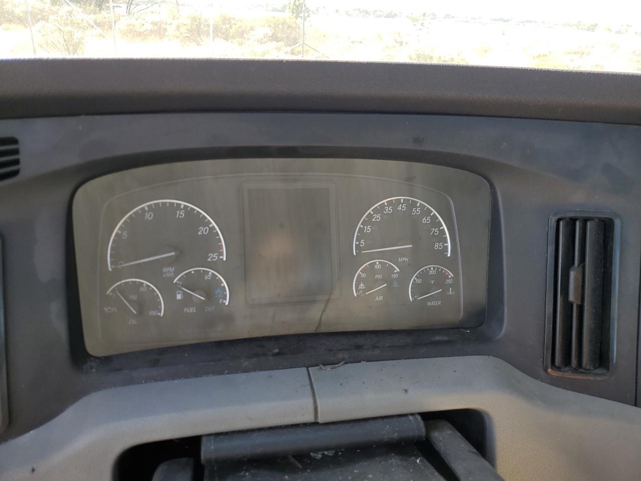 Lot #3268239091 2020 FREIGHTLINER CASCADIA 1