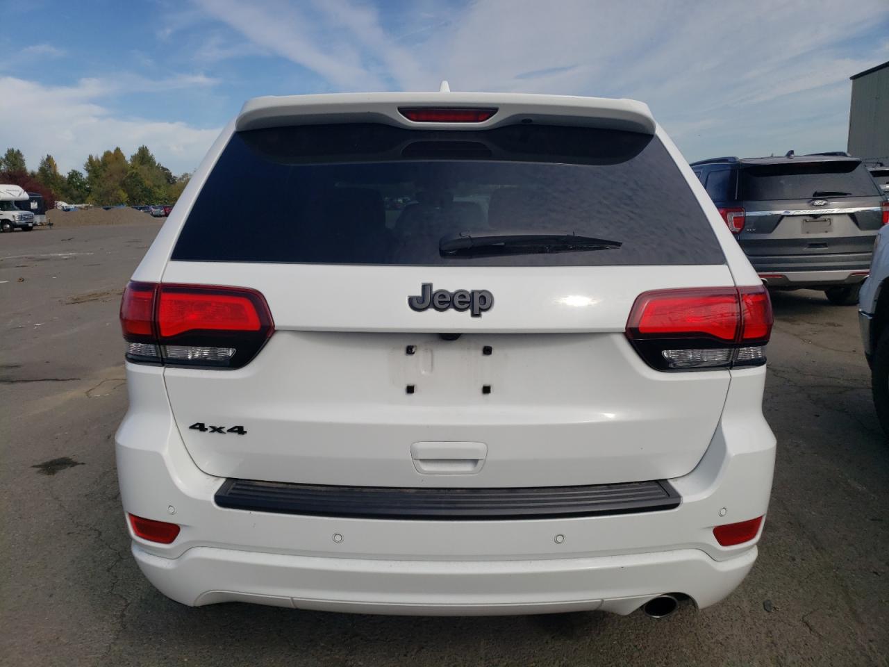 JEEP GRAND CHEROKEE LAREDO