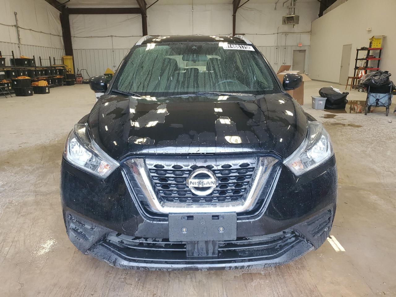 NISSAN KICKS SV